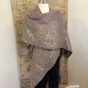 Shawl from Anthropologie Fawn and gold